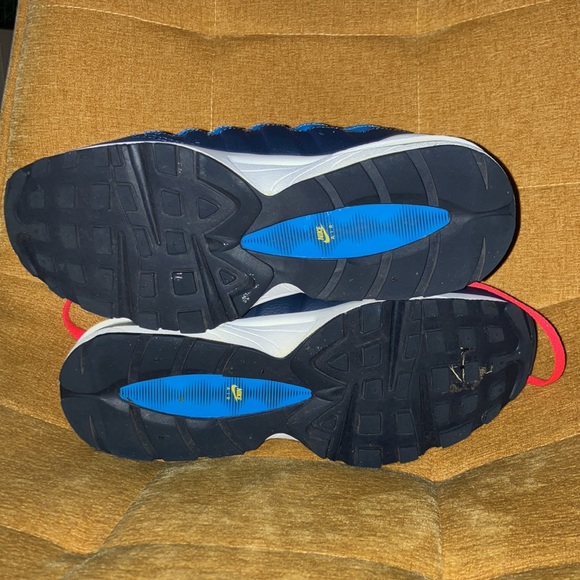 Mint Condition Nike Air Max - Picture 4 of 4